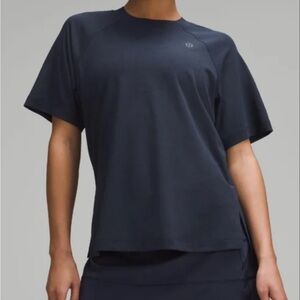 Women’s Lululemon Back-Vent T-Shirt - True Navy - Size 6